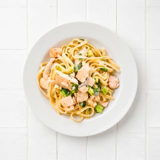 Fettuccine al Salmone